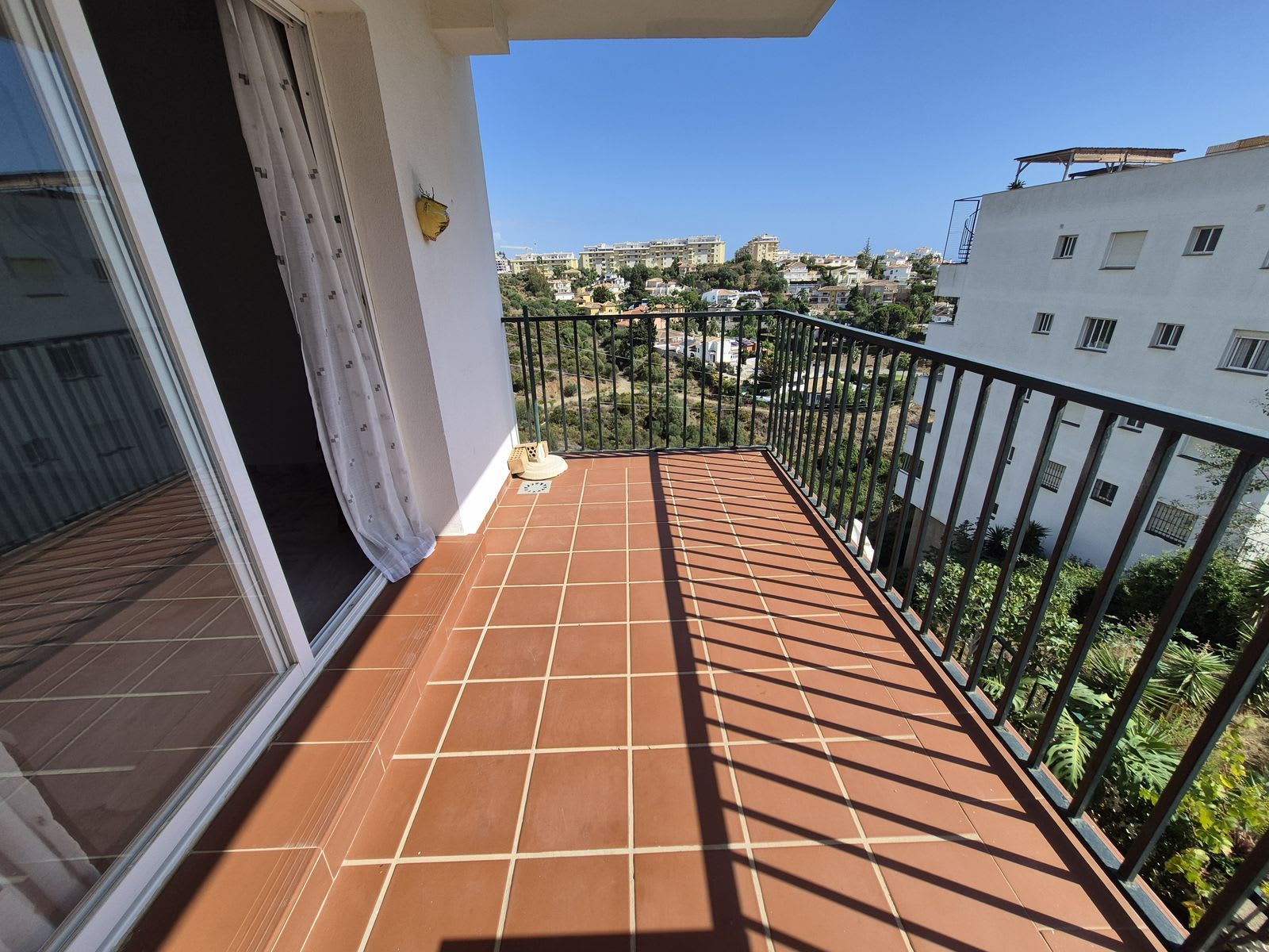 Middle-floor apartment for sale in Miraflores, Photo 2