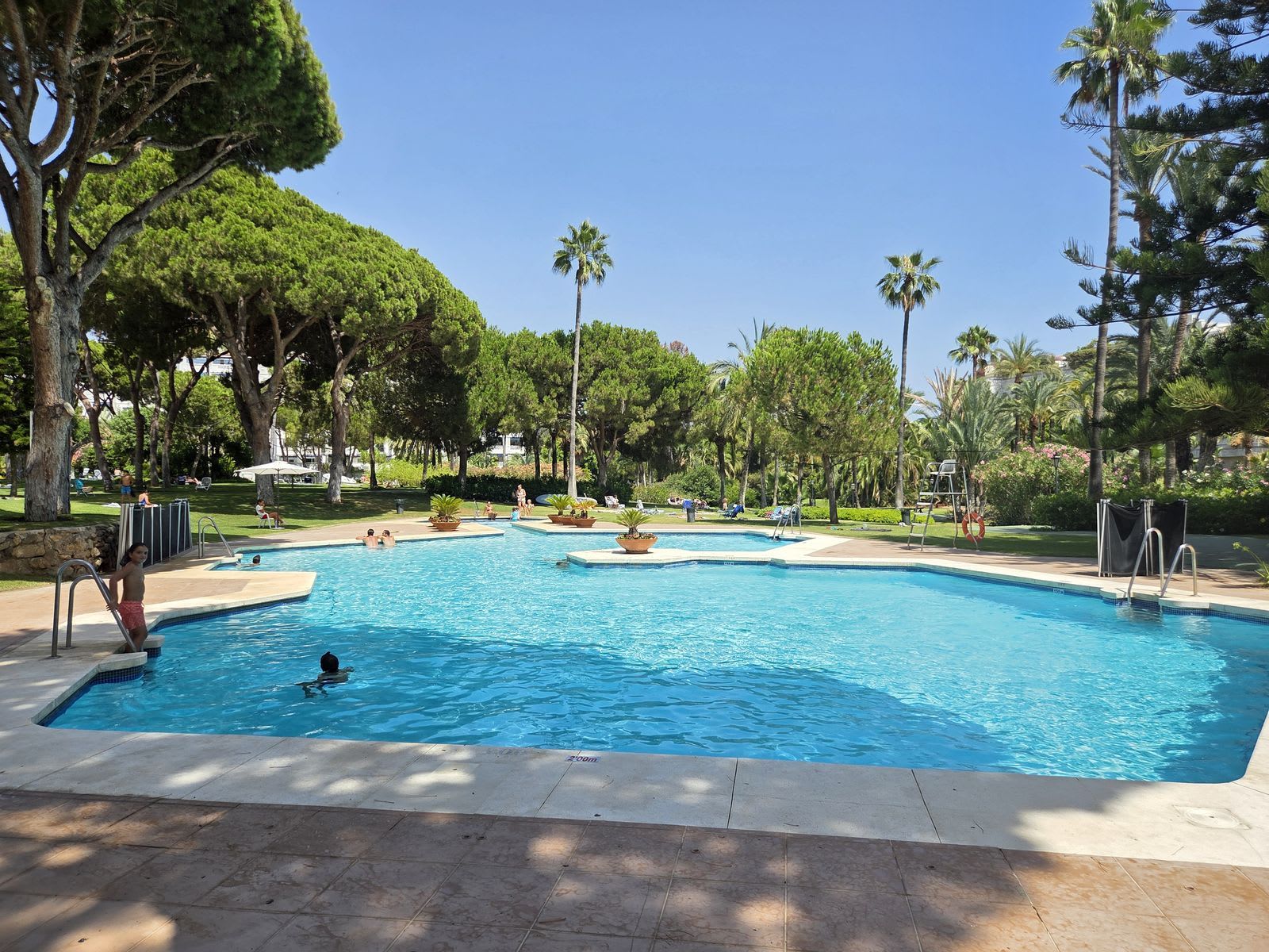 Leilighet på bakkeplan til salgs i Puerto Banús, Bilde 2