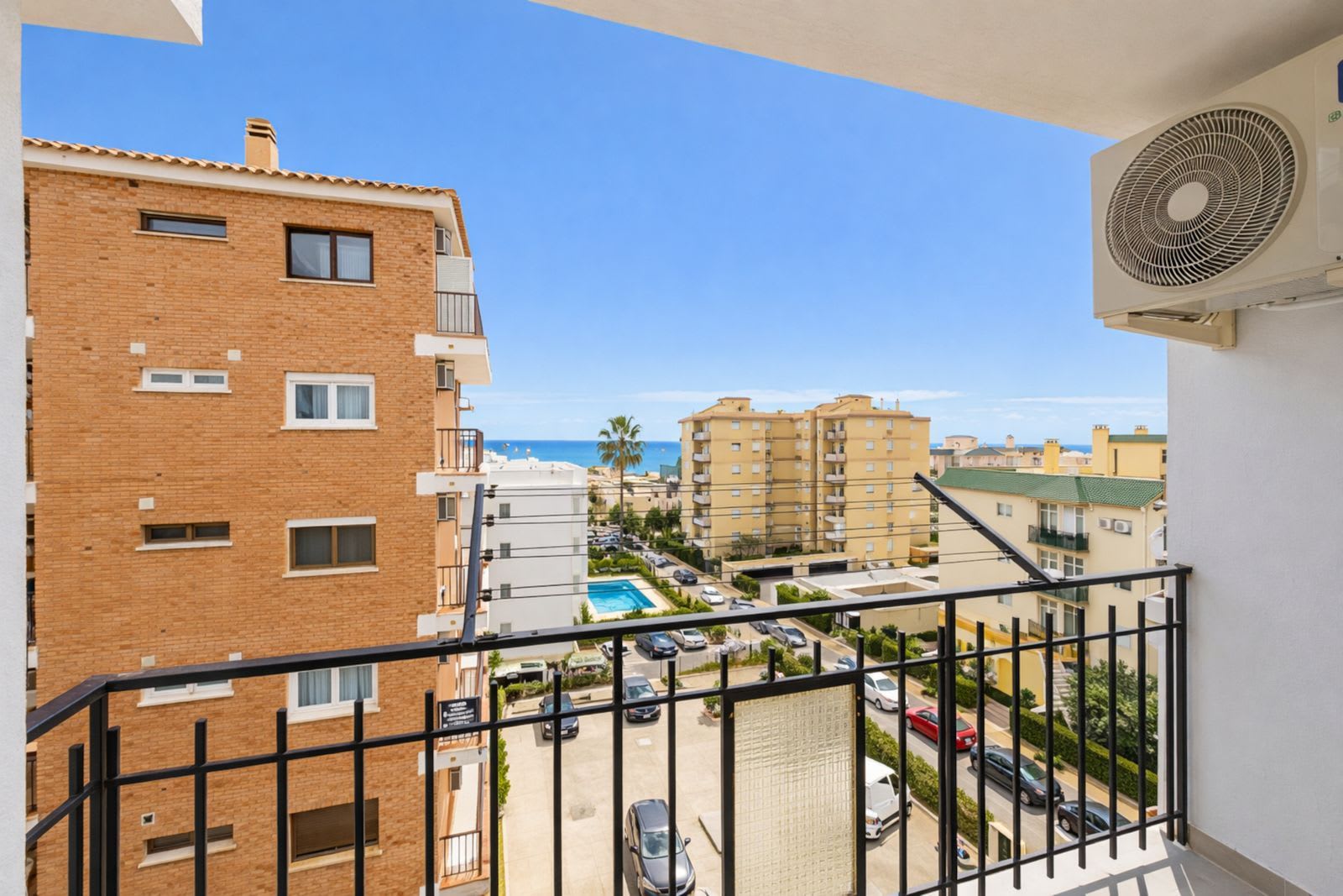Leilighet midt i bygget til salgs i Torremolinos Centro, Bilde 3