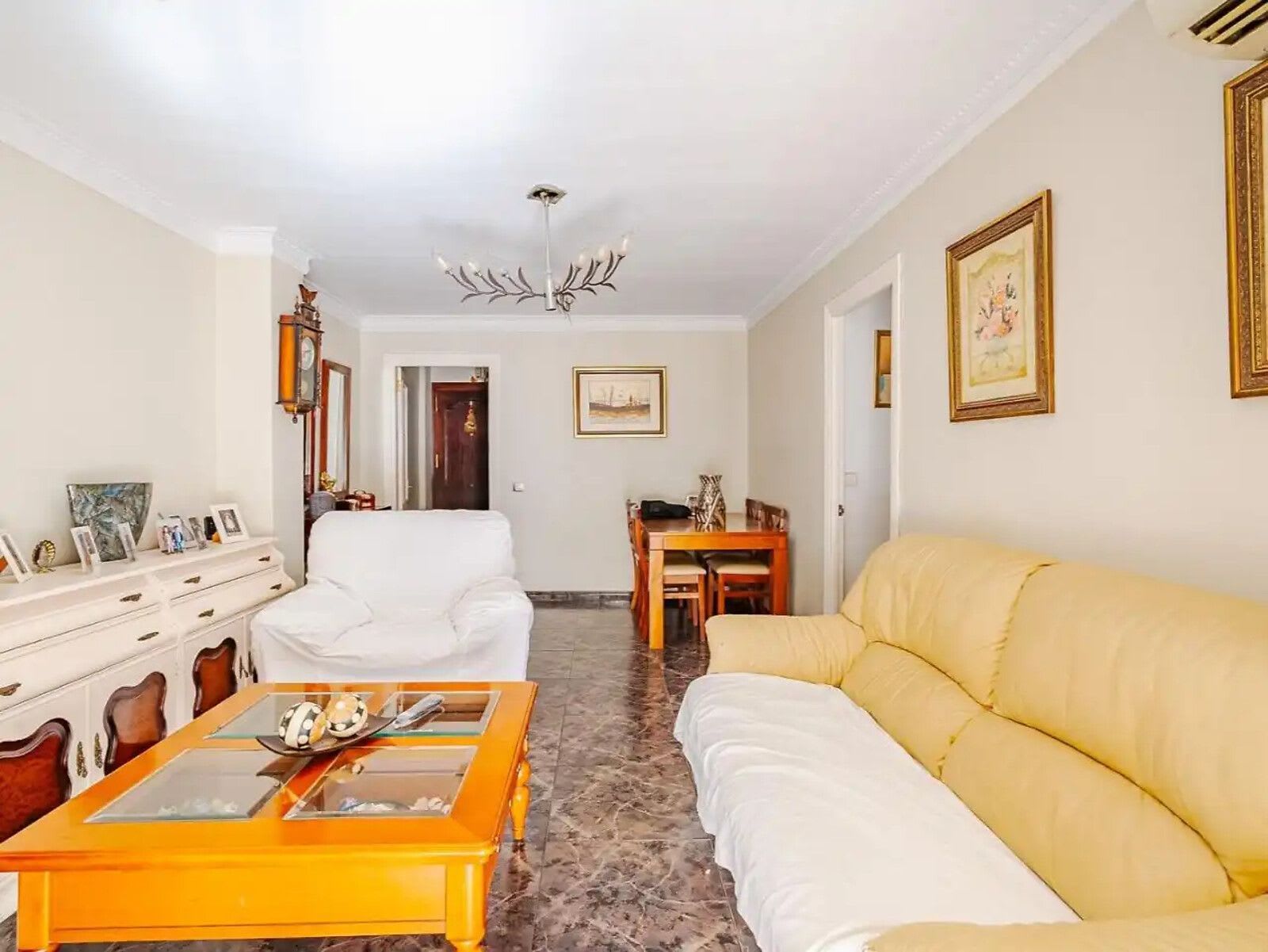 Leilighet til salgs i Estepona, Bilde 2