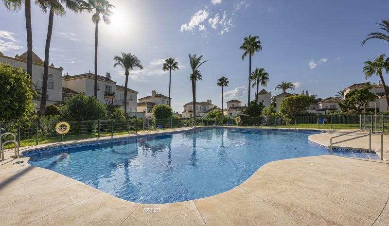 Rekkehus til salgs i Estepona