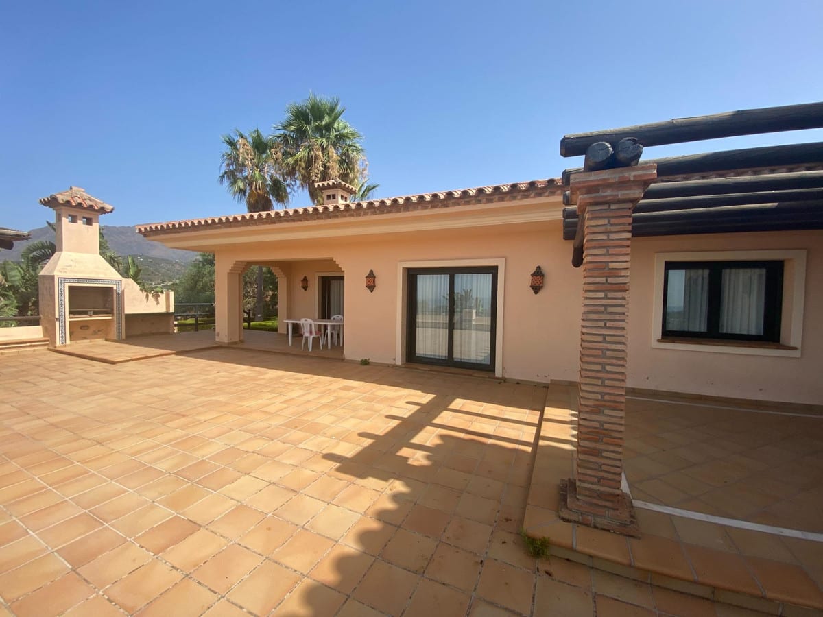 Frittliggende villa til salgs i La Cala, Bilde 3