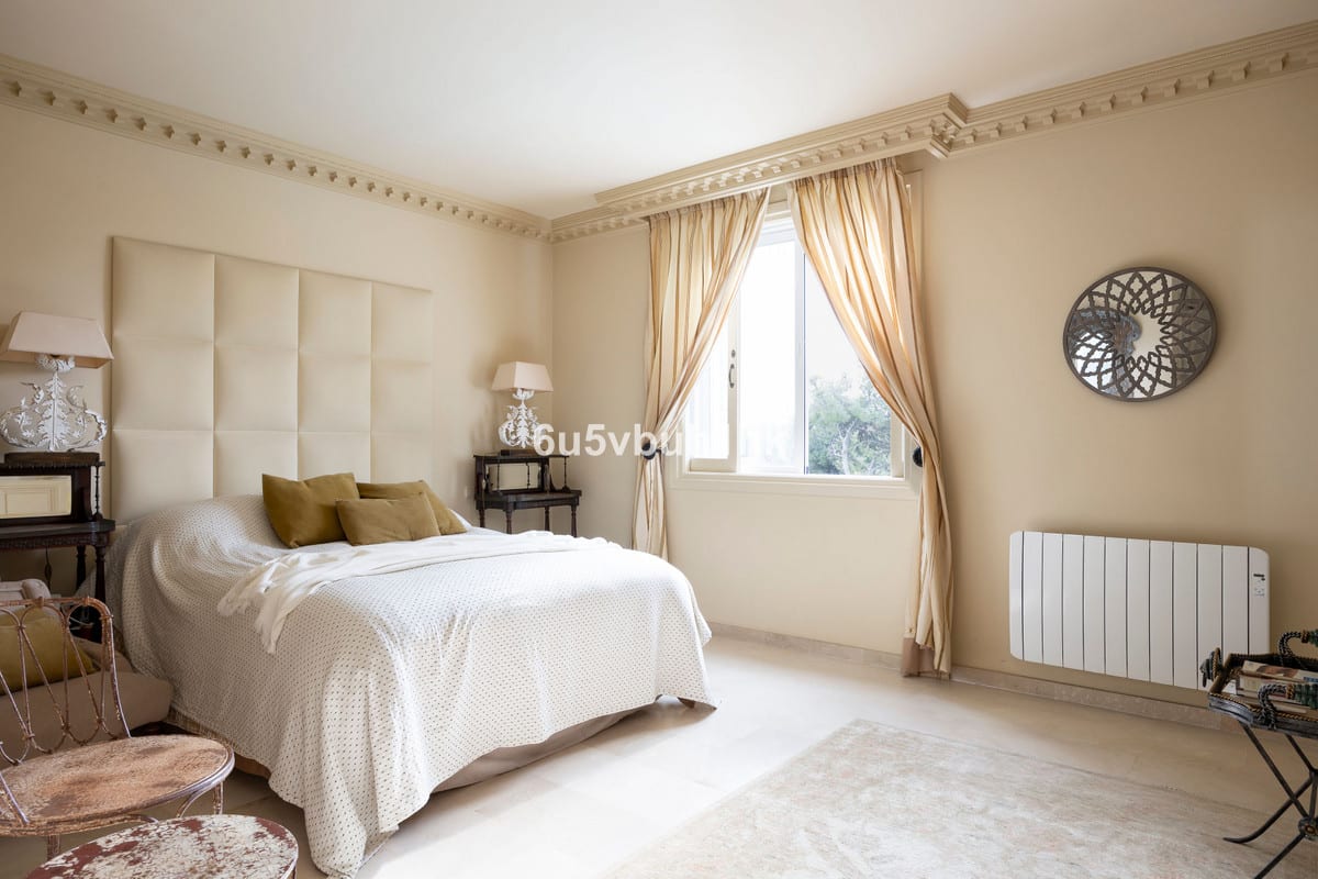 Penthouse til salgs i Los Monteros, Bilde 3