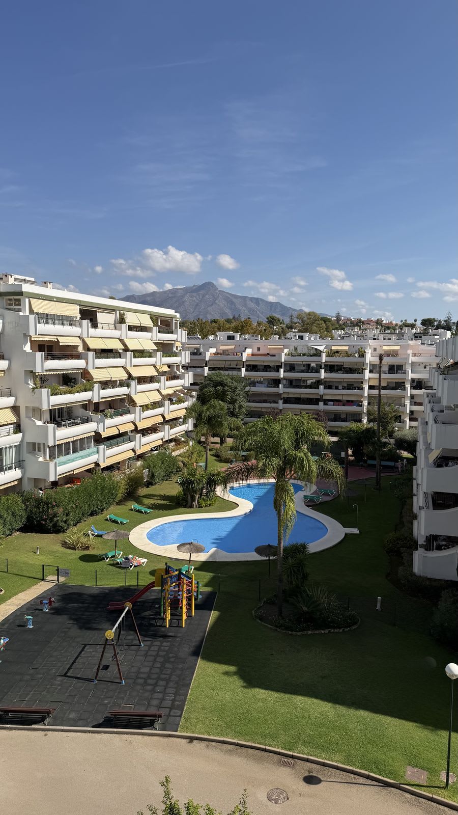 Leilighet midt i bygget til salgs i Guadalmina Alta, Bilde 3