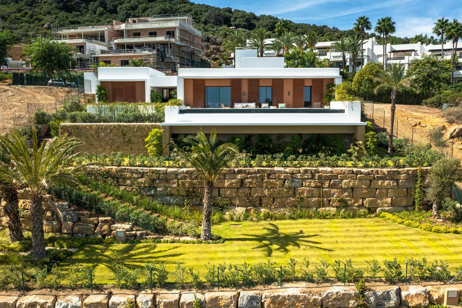 Frittliggende villa til salgs i Casares, Bilde 2