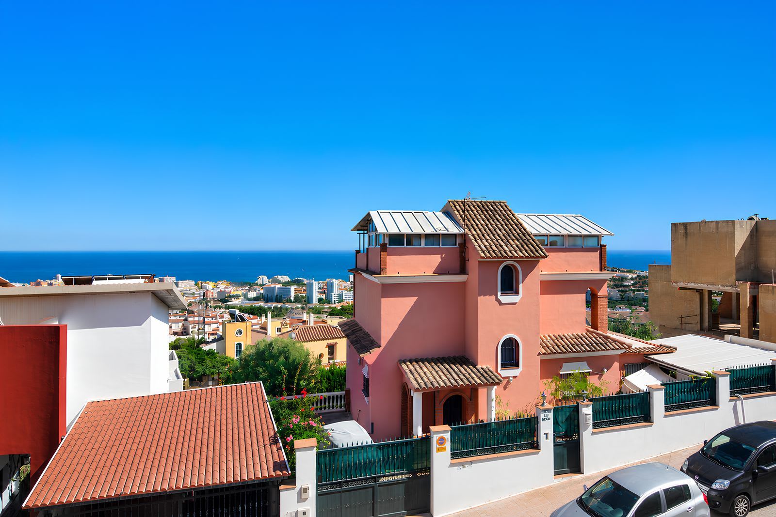 Rekkehus med 4 soverom til salgs i Benalmadena, Bilde 2