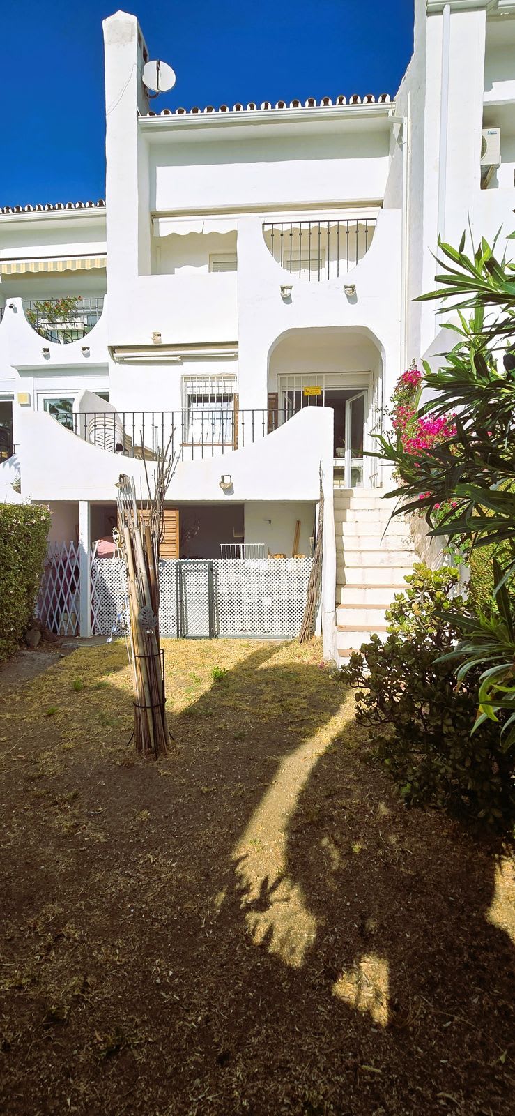 Rekkehus til salgs i Los Altos de Los Monteros, Marbella
