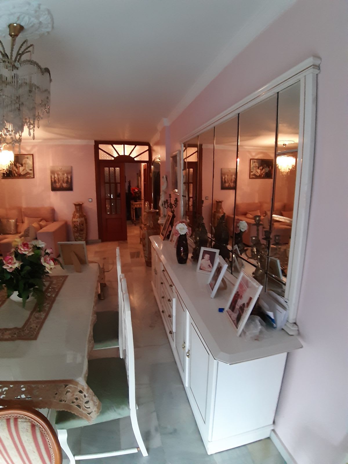 Frittliggende villa til salgs i Las Lagunas, Mijas, Bilde 3