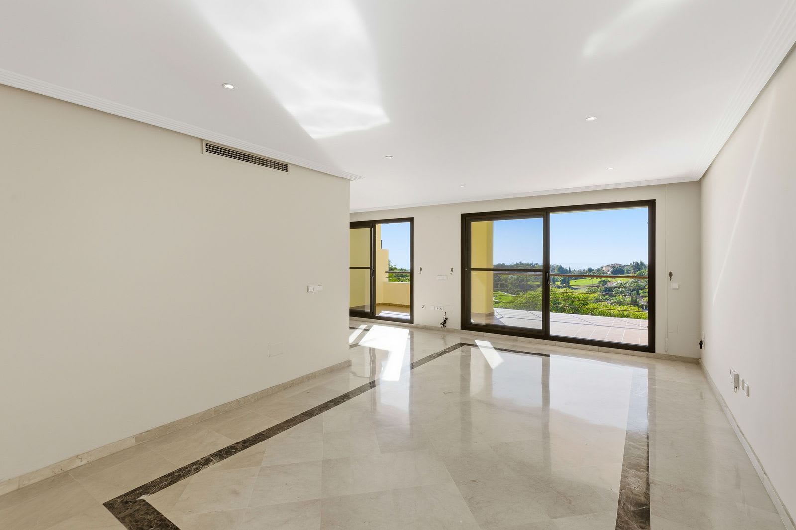 Duplex-penthouse til salgs i Los Arqueros, Bilde 3
