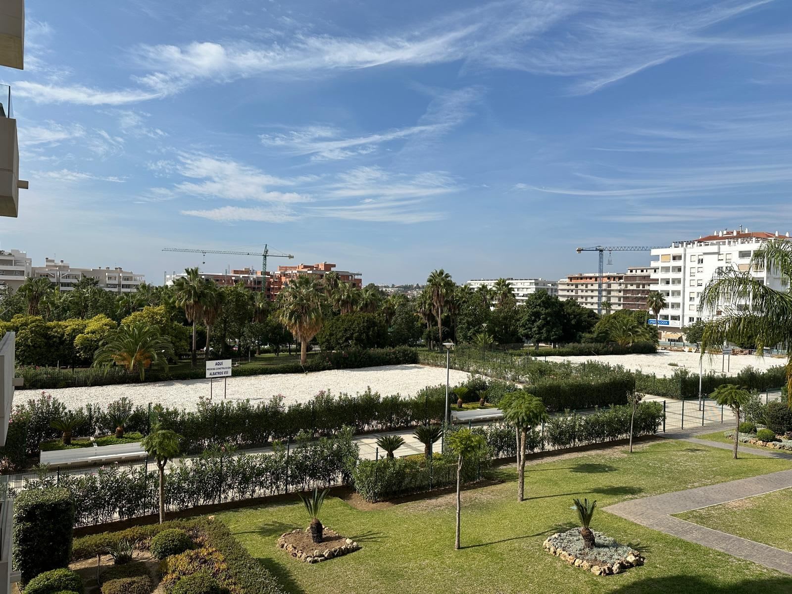 Leilighet midt i bygget til salgs i Nueva Andalucía, Bilde 3