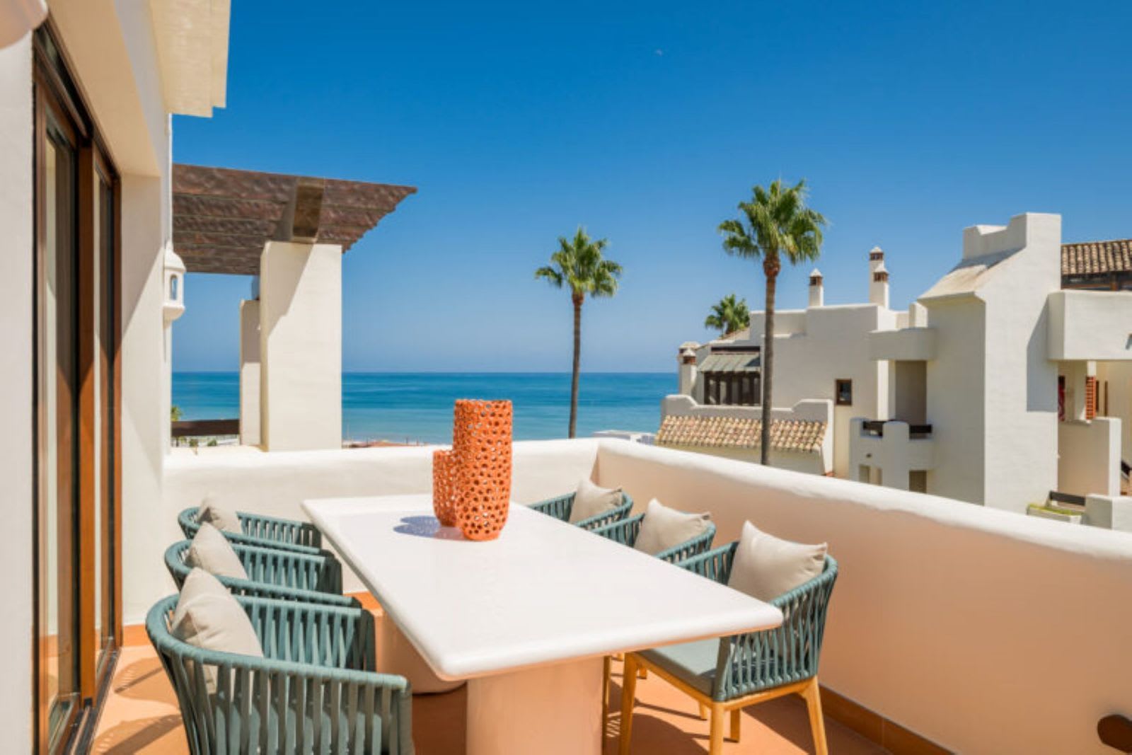 Toppleilighet med 3 soverom til salgs i Estepona, Bilde 2