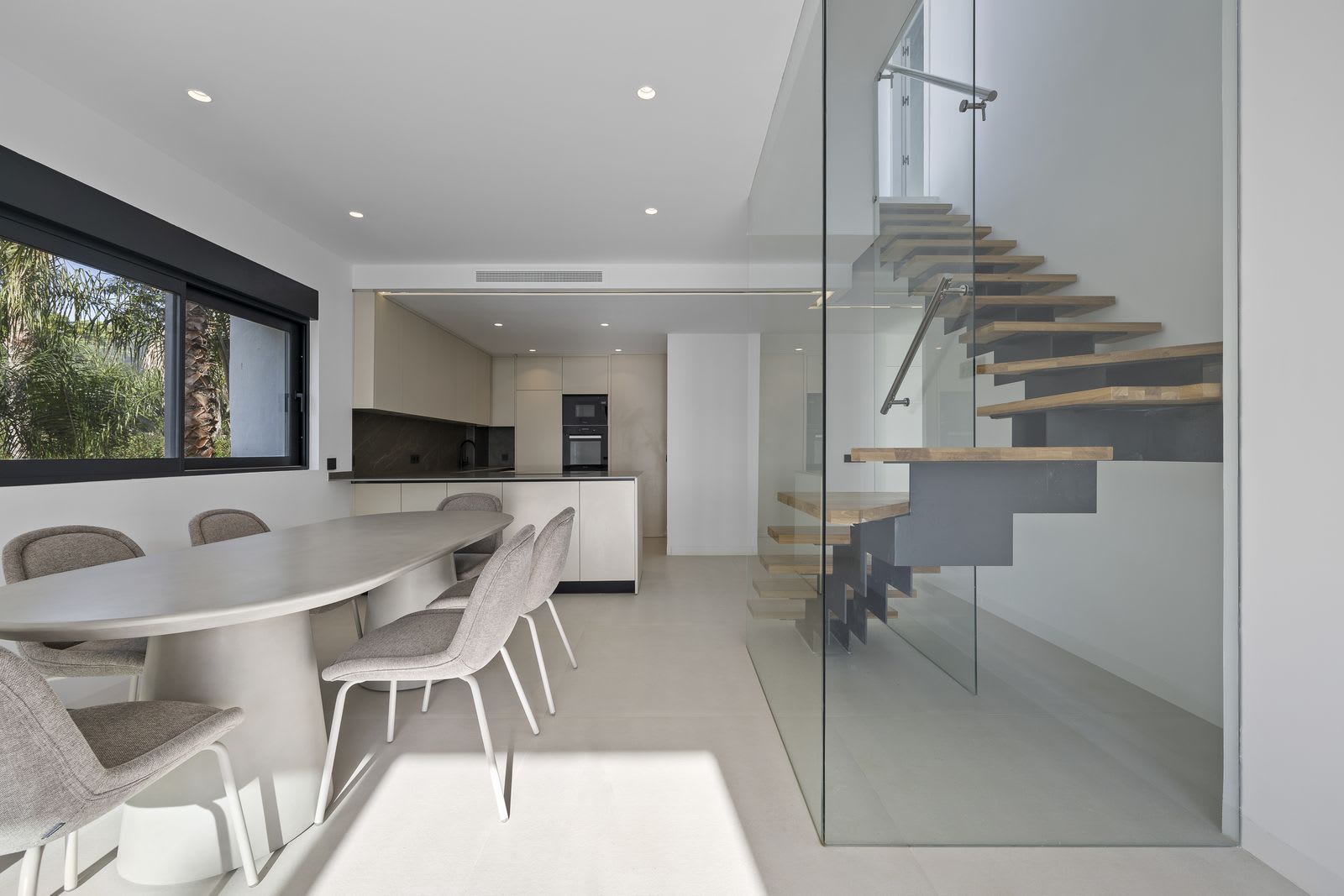 Duplex-penthouse til salgs i El Paraiso, Bilde 2