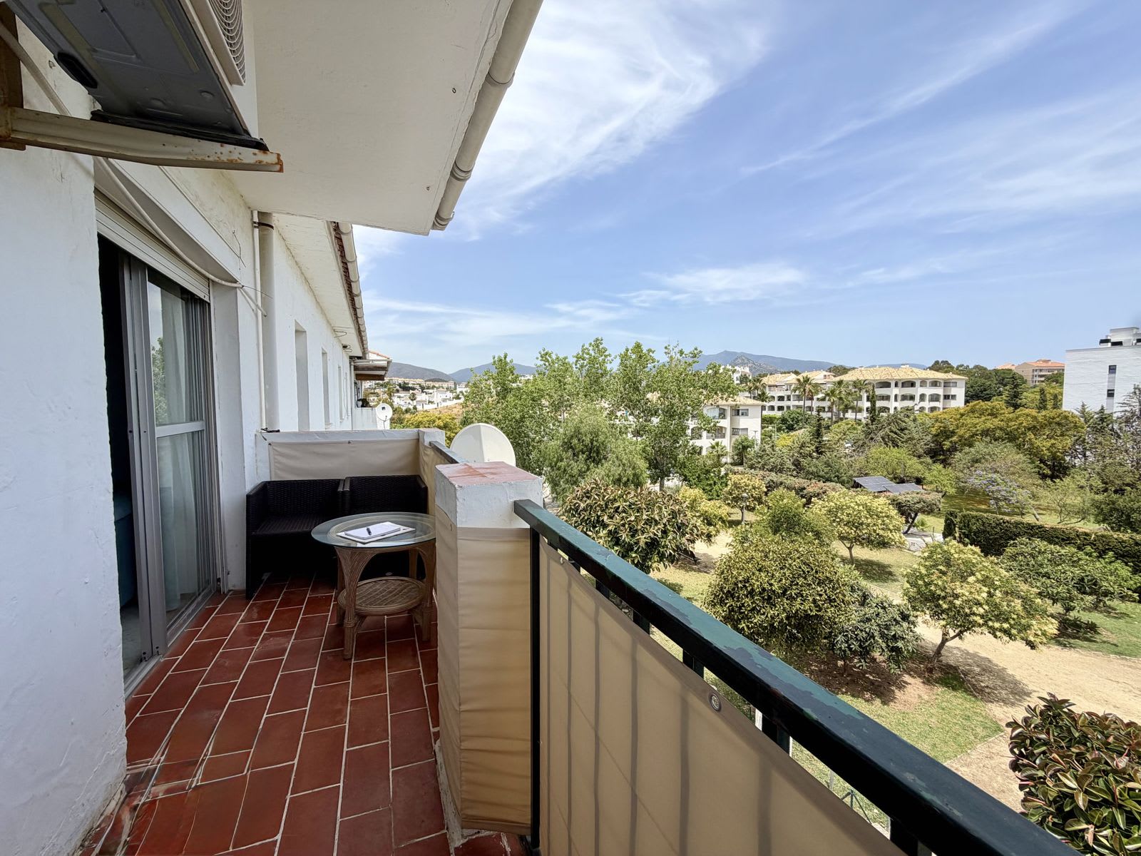 Toppleilighet til salgs i Estepona, Bilde 2