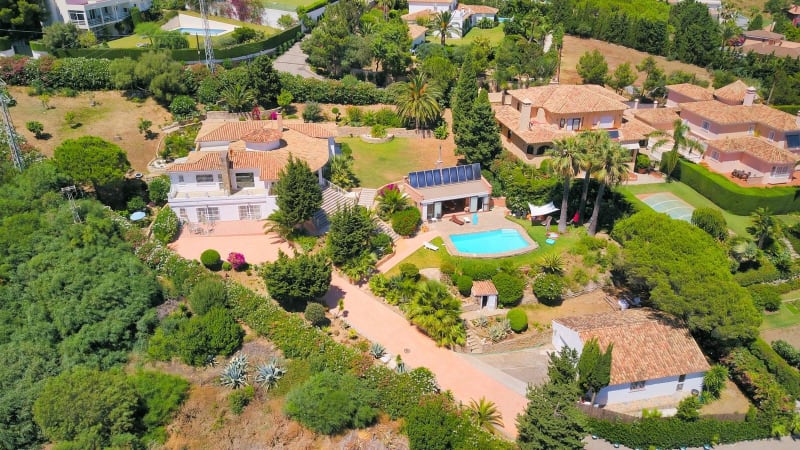 Villa til salgs i Estepona