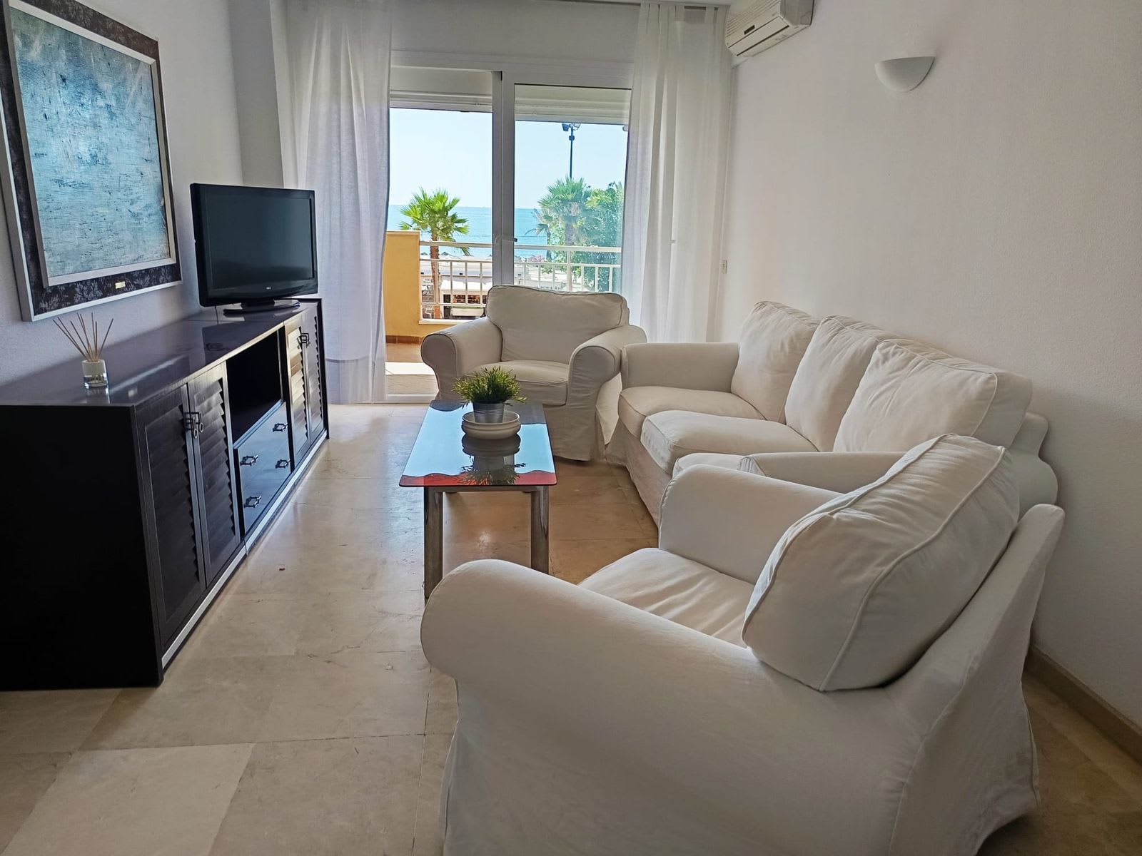 Leilighet midt i bygget til salgs i Fuengirola, Bilde 3