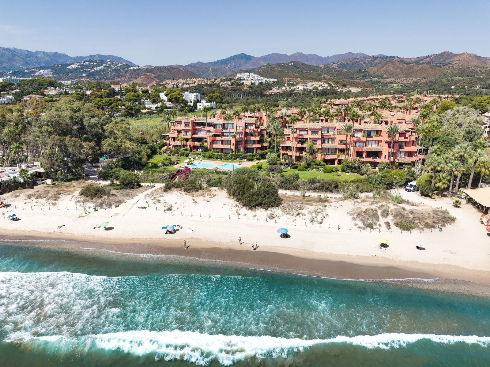 Toppleilighet til salgs i Las Chapas-El Rosario, Marbella, Bilde 3