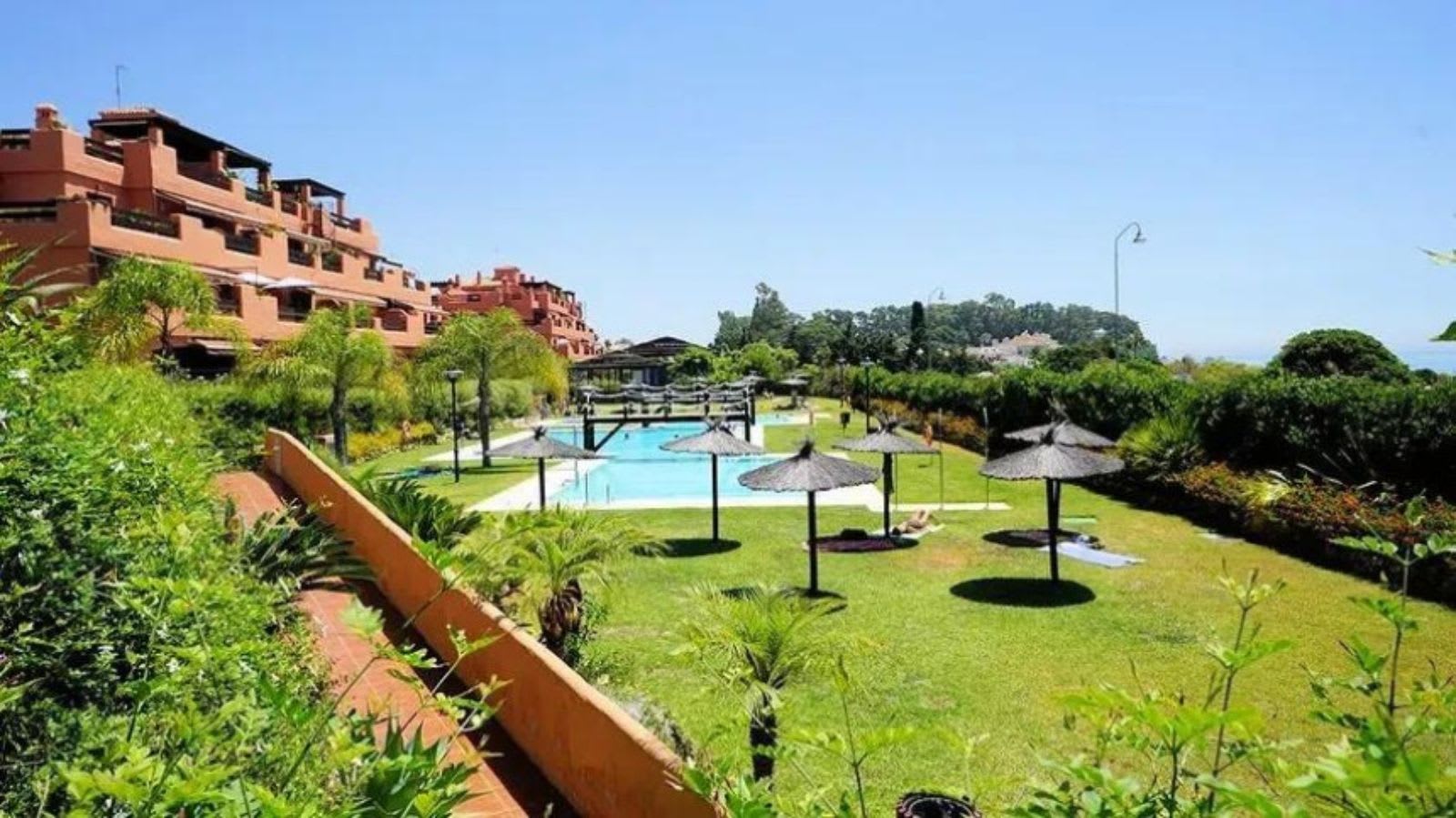 Toppleilighet til salgs i Estepona, Bilde 2