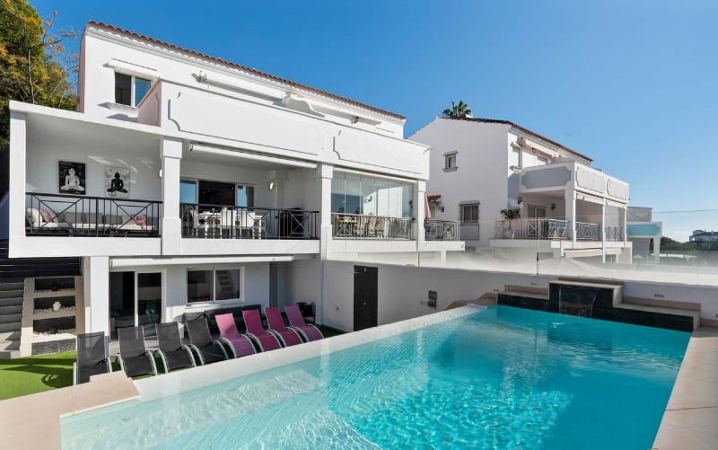 Villa til salgs i Marbella