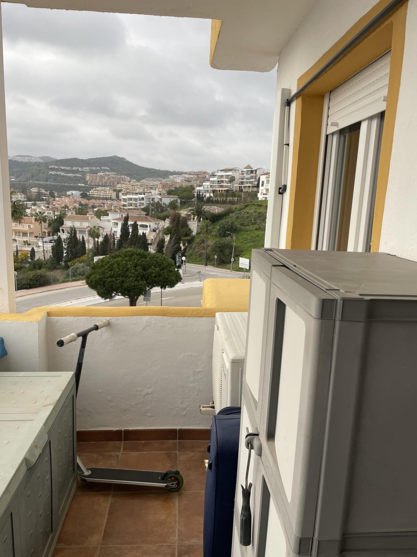 Leilighet midt i bygget til salgs i Riviera del Sol, Bilde 3