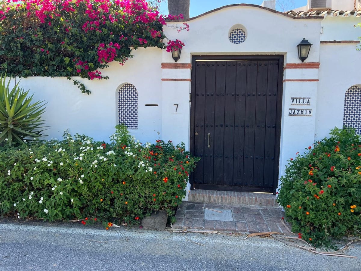 Villa til salgs i Atalaya Baja, Estepona, Bilde 2