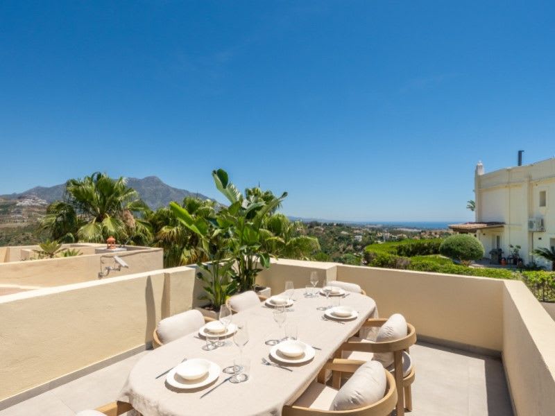 Leilighet over to plan til salgs i La Quinta