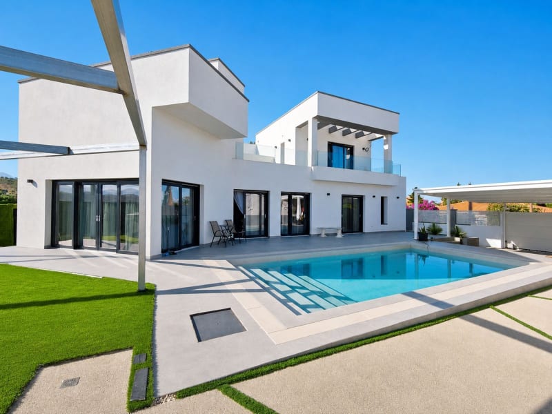Villa til salgs i Estepona