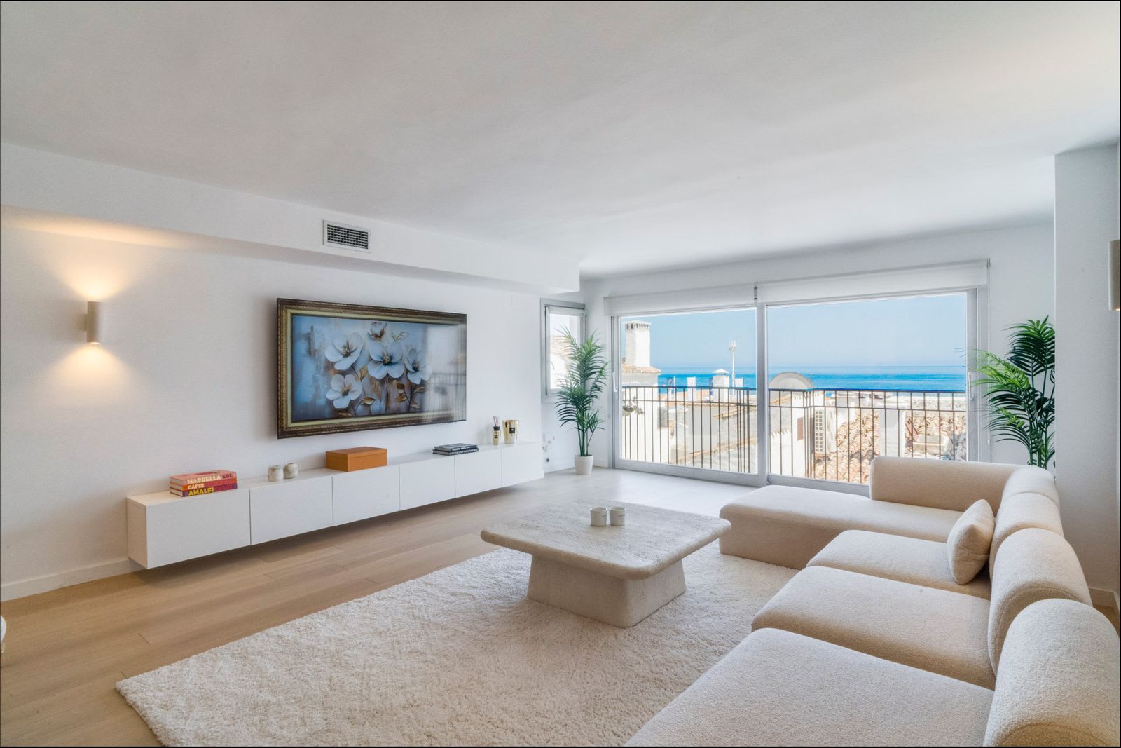 Leilighet midt i bygget til salgs i Puerto Banús, Bilde 3