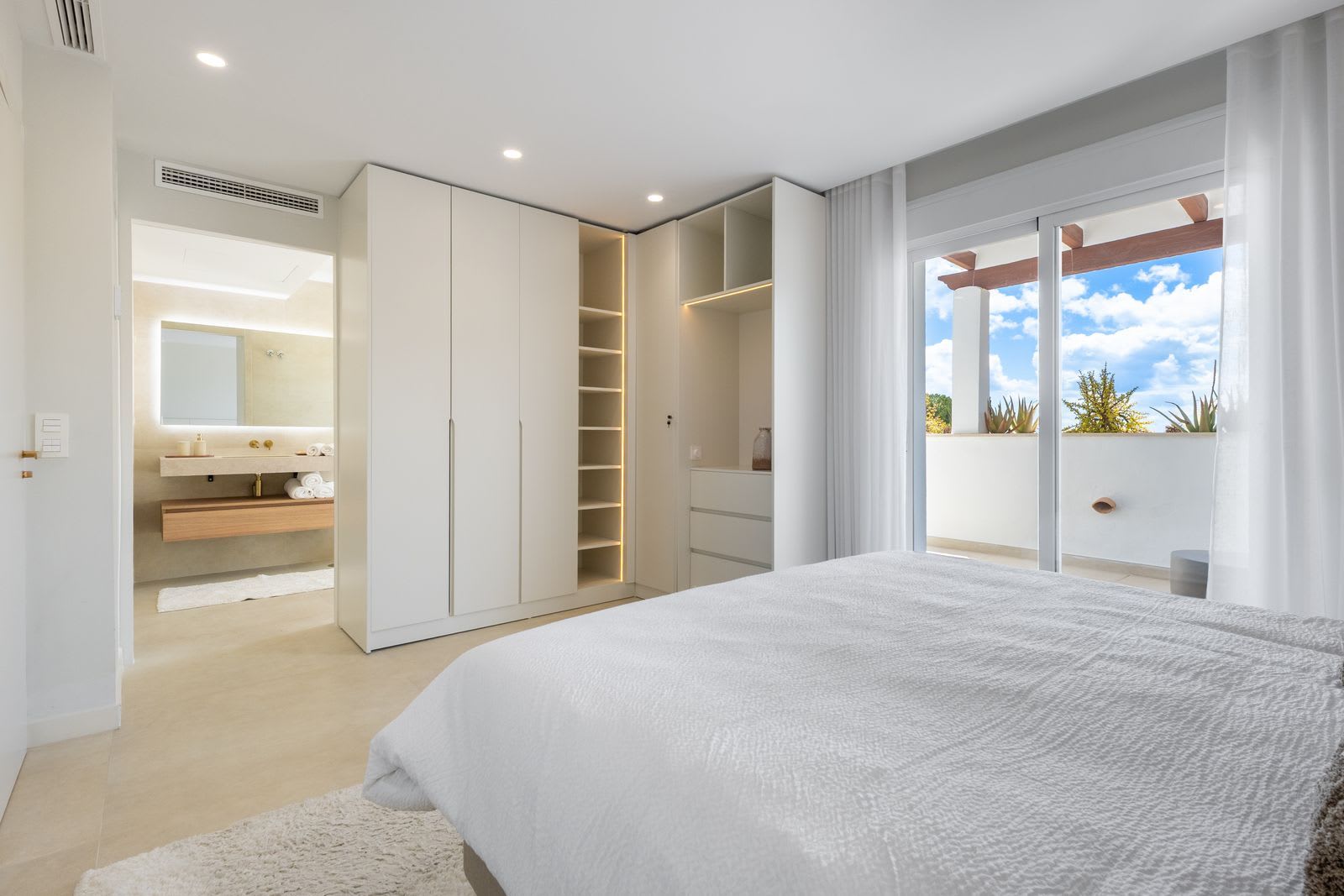 Duplex-penthouse til salgs i Nueva Andalucía, Bilde 3