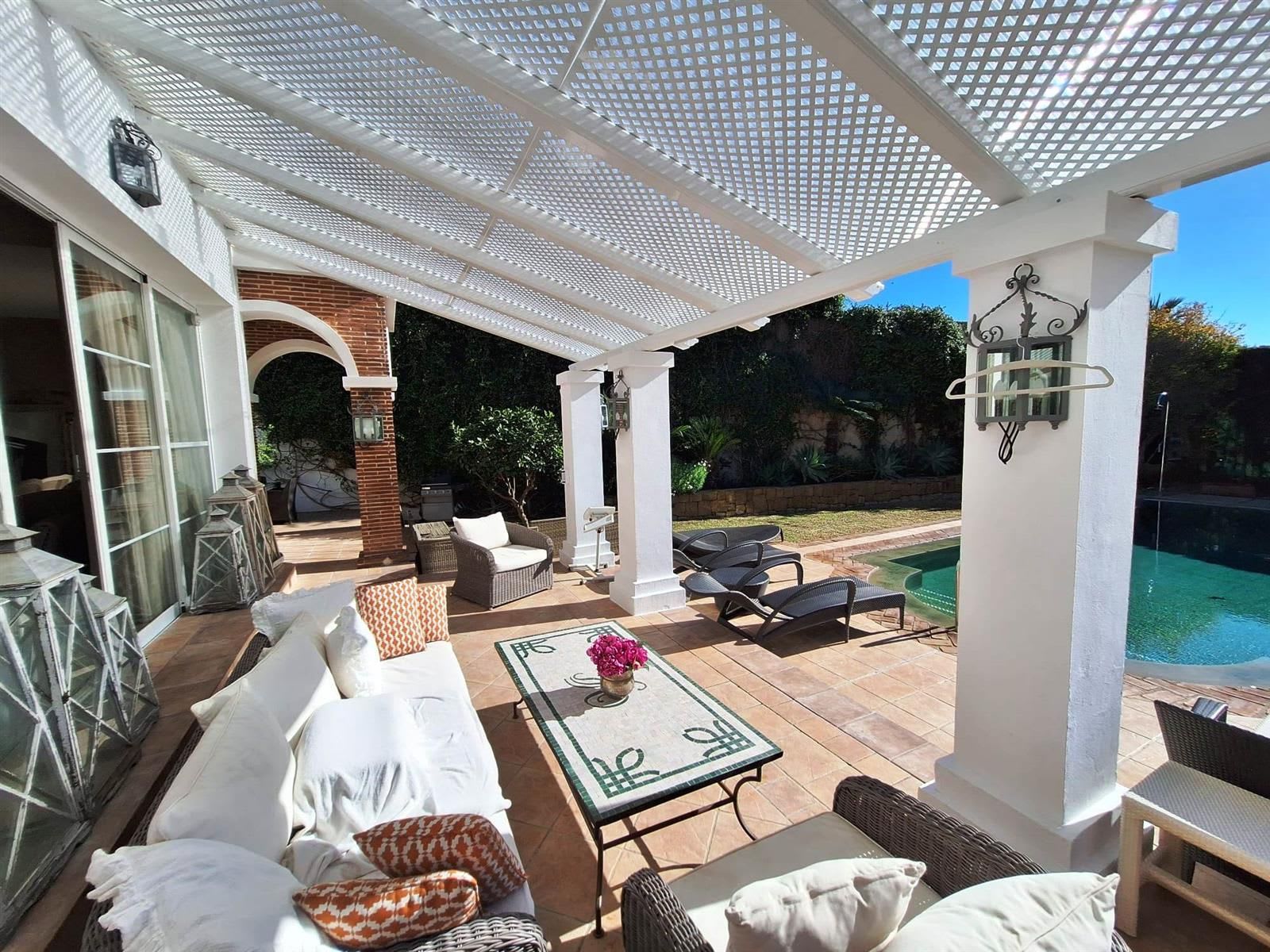 Frittliggende villa til salgs i Puerto Banús, Bilde 3