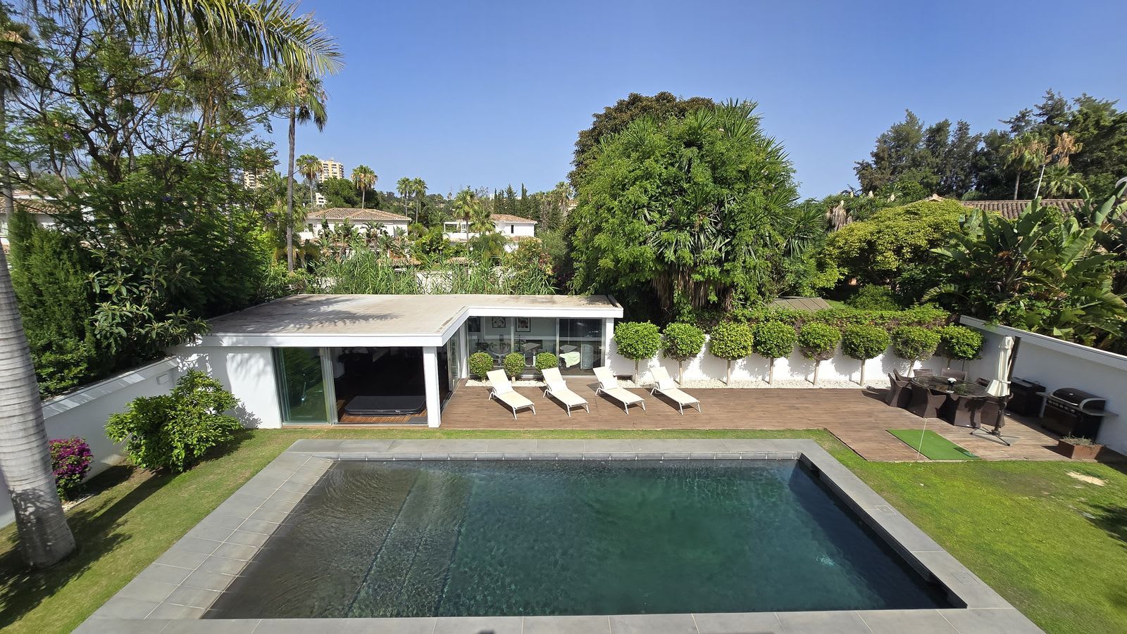 Villa til salgs i Nueva Andalucía, Bilde 2