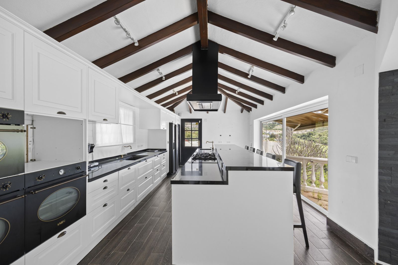 Villa til salgs i Puerto del Almendro, Benahavís, Bilde 2