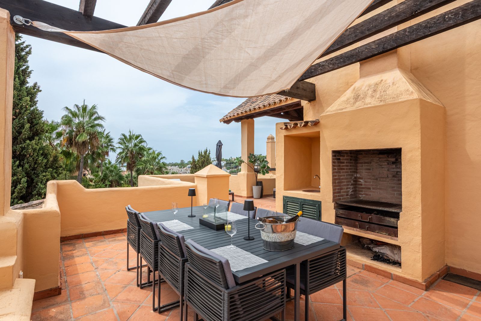 Toppleilighet til salgs i Estepona, Bilde 3