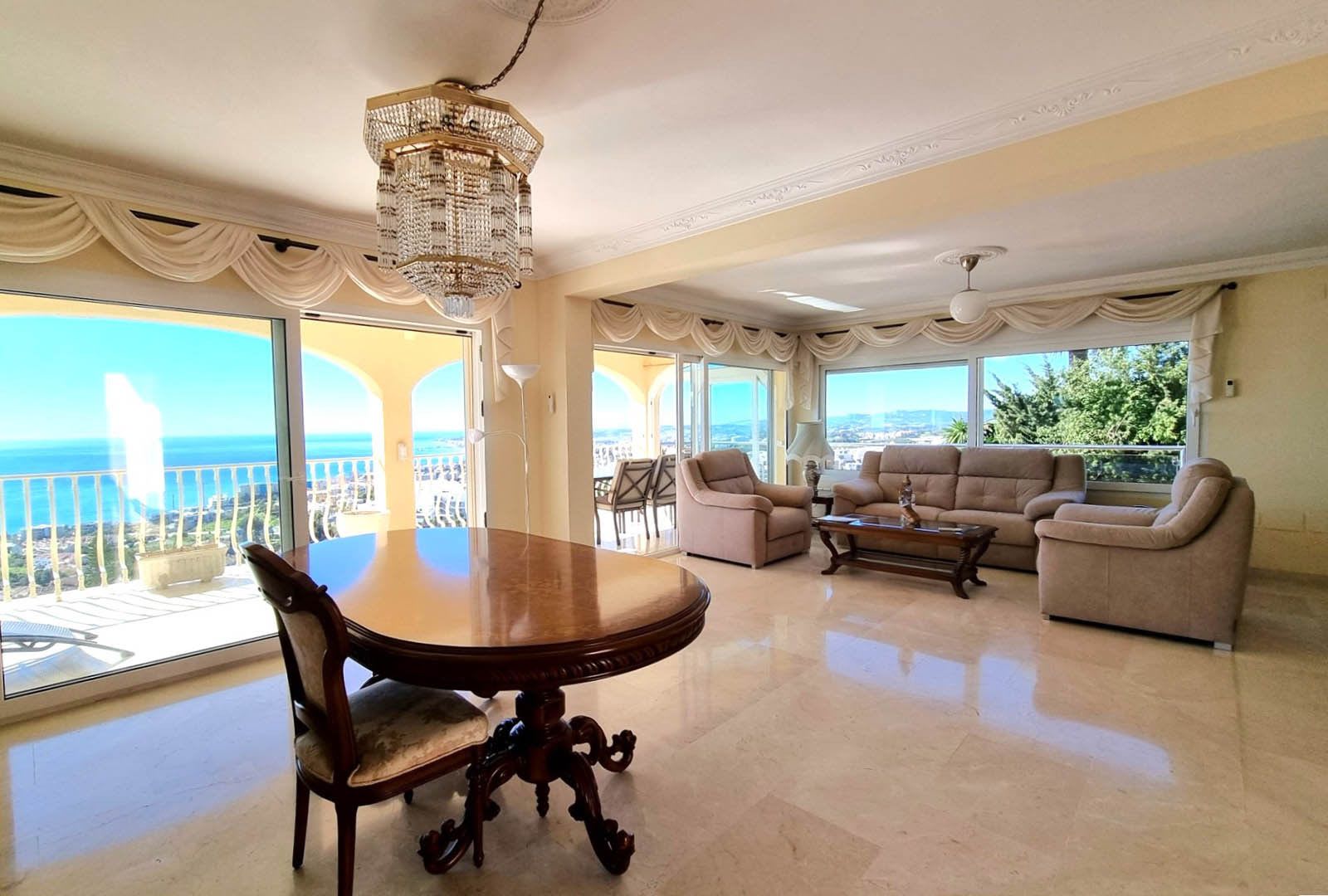 Villa til salgs i Benalmadena, Bilde 3