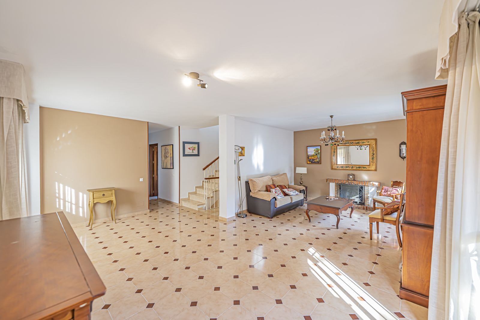 Villa til salgs i Marbella, Bilde 2