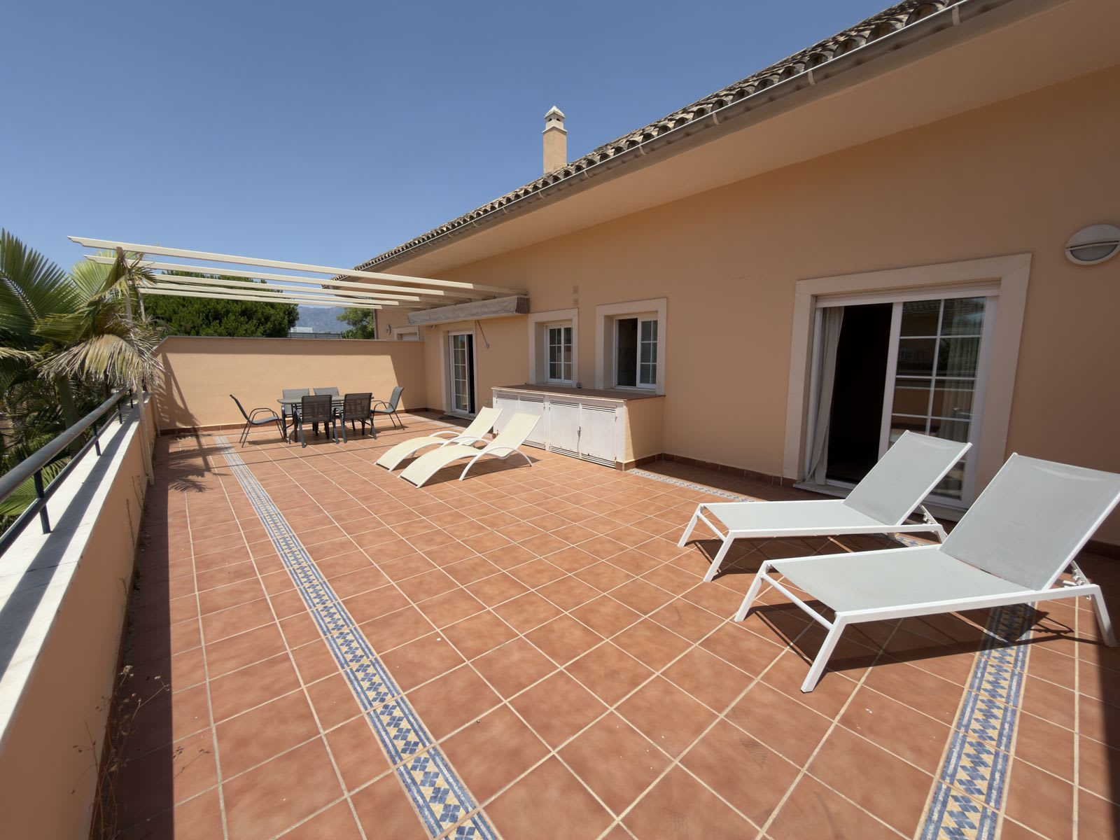 Toppleilighet til salgs i Elviria, Marbella, Bilde 3