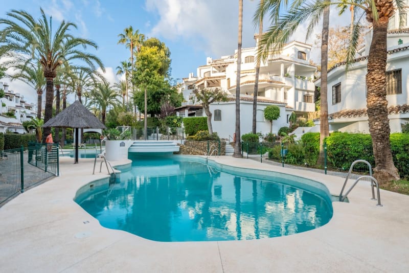 Penthouse til salgs i Elviria