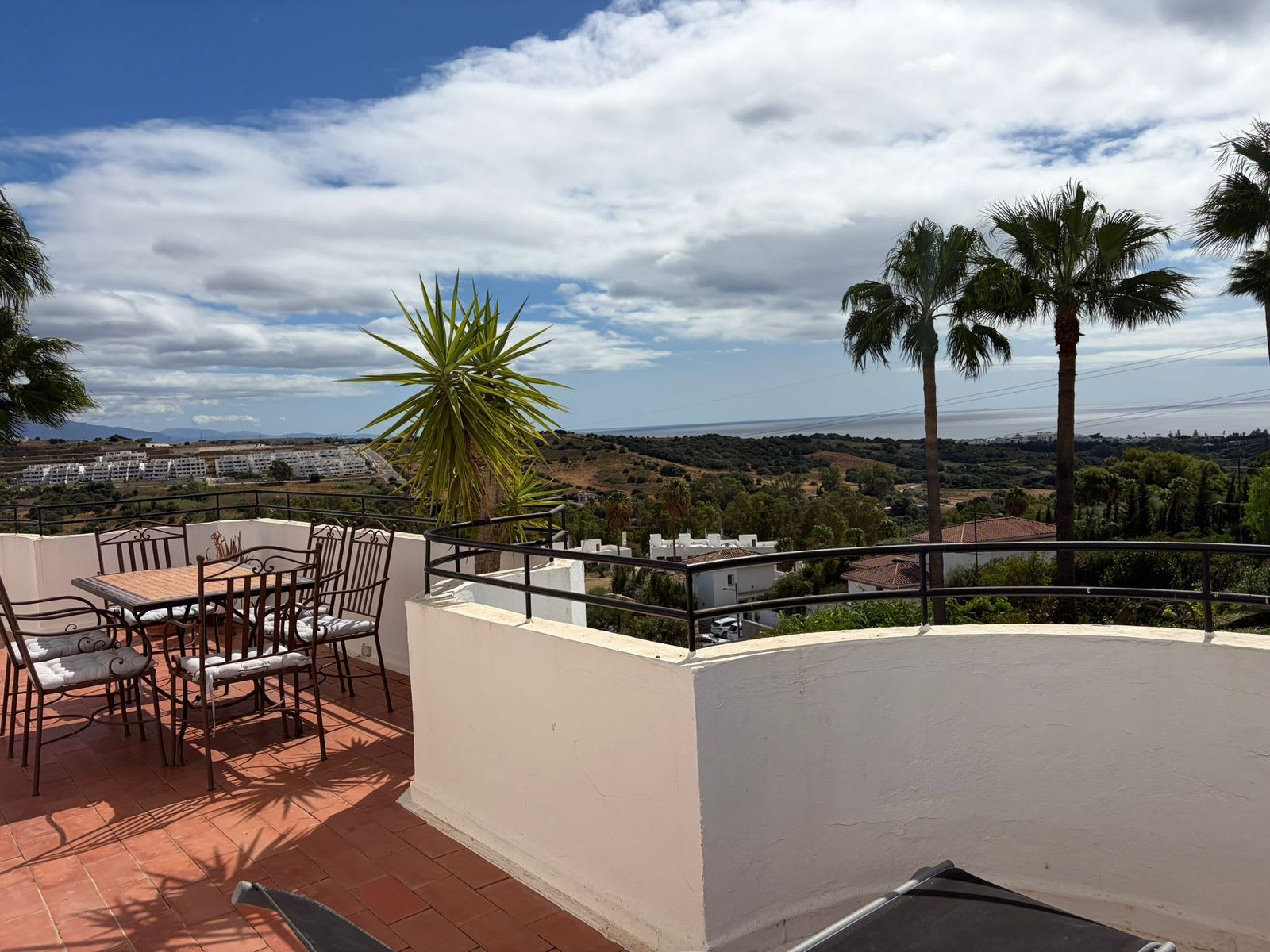 Toppleilighet med ett soverom til salgs i Estepona, Bilde 2