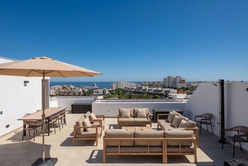 Toppleilighet til salgs i Estepona