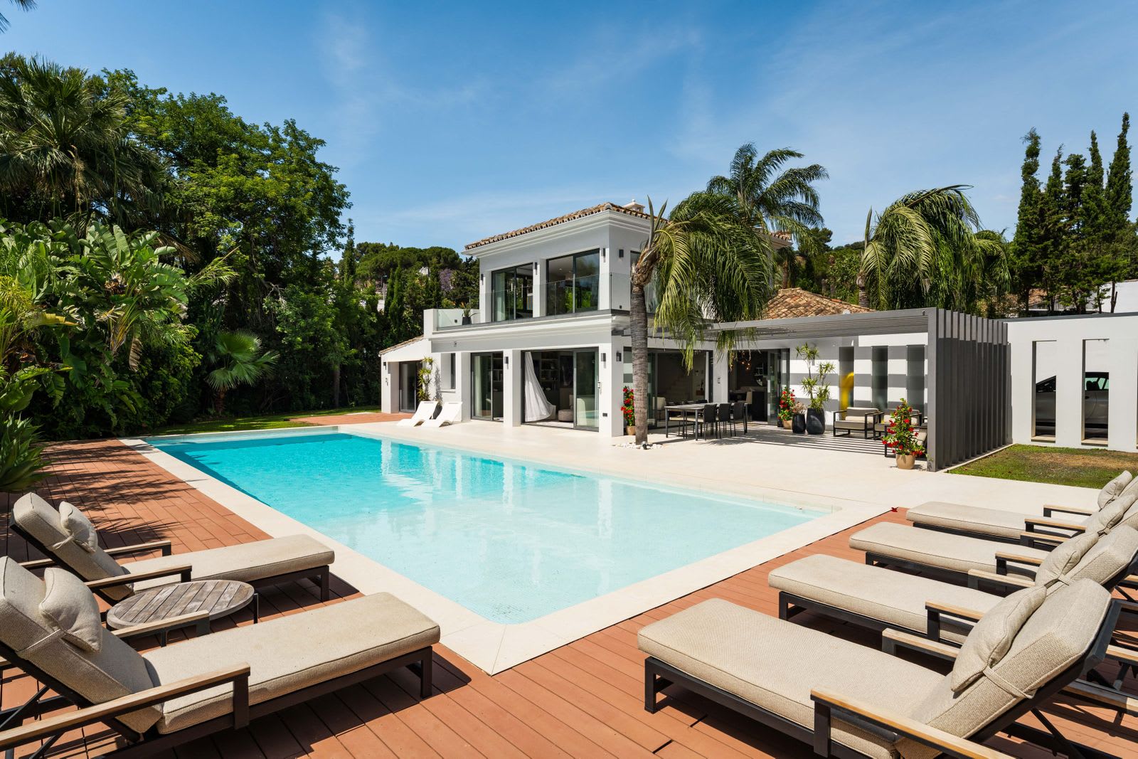 Villa til salgs i Las Brisas, Marbella, Bilde 2