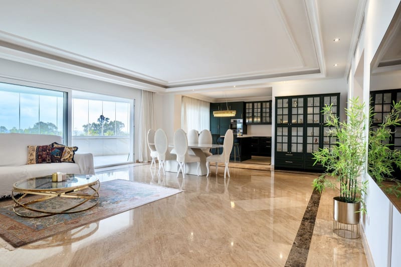 Penthouse til salgs i Puerto Banús