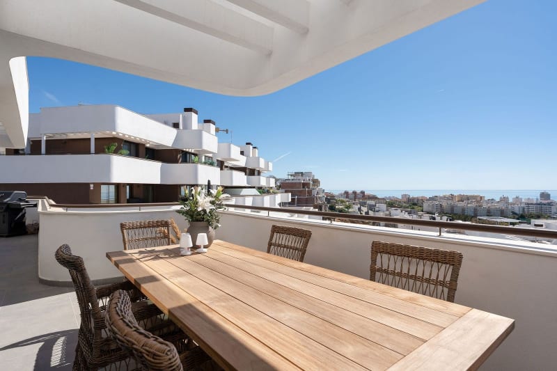 Toppleilighet med 3 soverom til salgs i Estepona