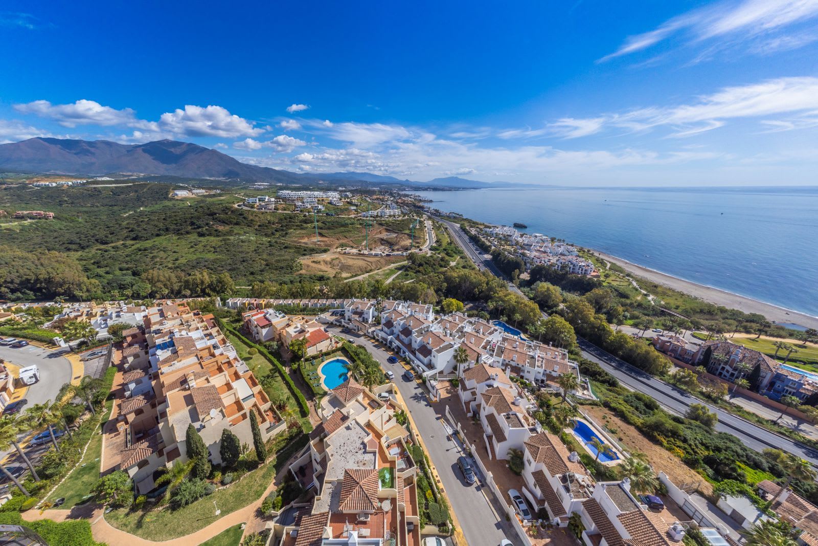 Duplex-penthouse til salgs i Casares Playa, Bilde 2