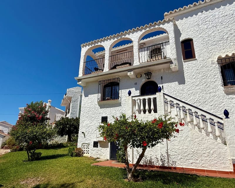 Tomannsbolig til salgs i Nerja