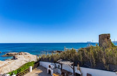 Frittliggende villa til salgs i Manilva, Bilde 3