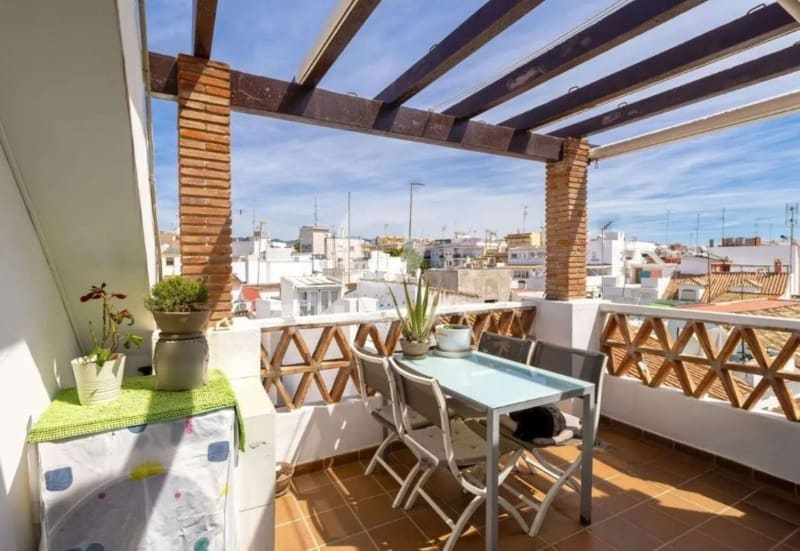 Toppleilighet med 3 soverom til salgs i Estepona