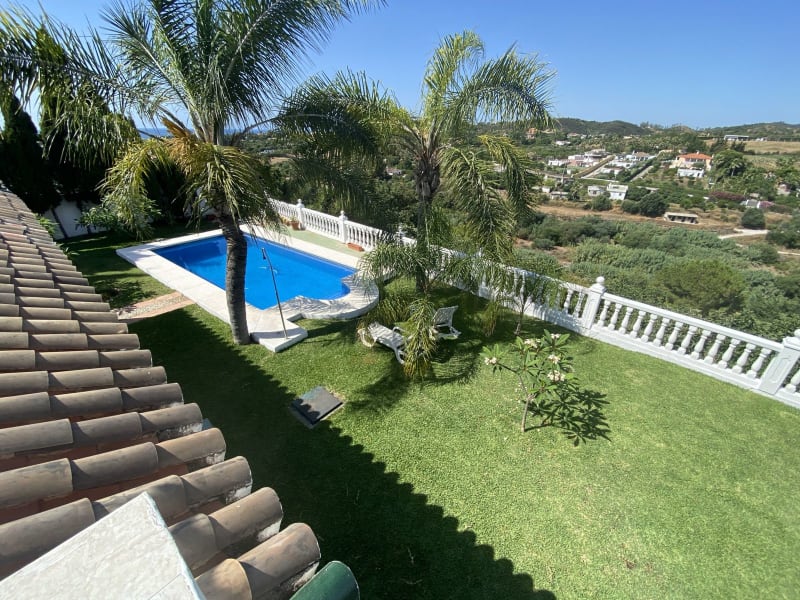 Villa til salgs i Estepona