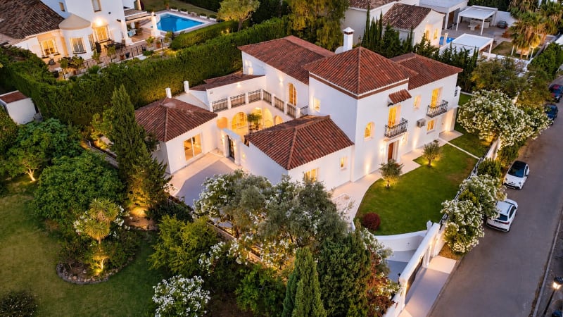 Villa til salgs i El Paraíso Alto, Benahavís