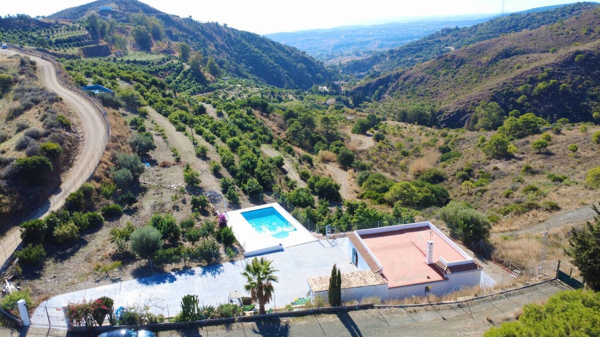 Villa til salgs i Estepona, Bilde 3