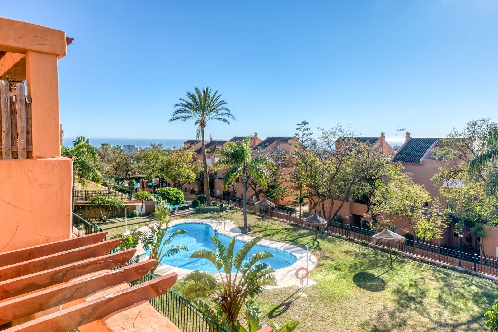 Leilighet midt i bygget til salgs i Elviria, Bilde 3