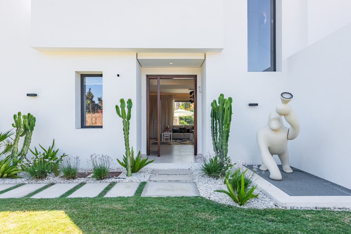 Frittliggende villa til salgs i Calanova Golf, Bilde 2